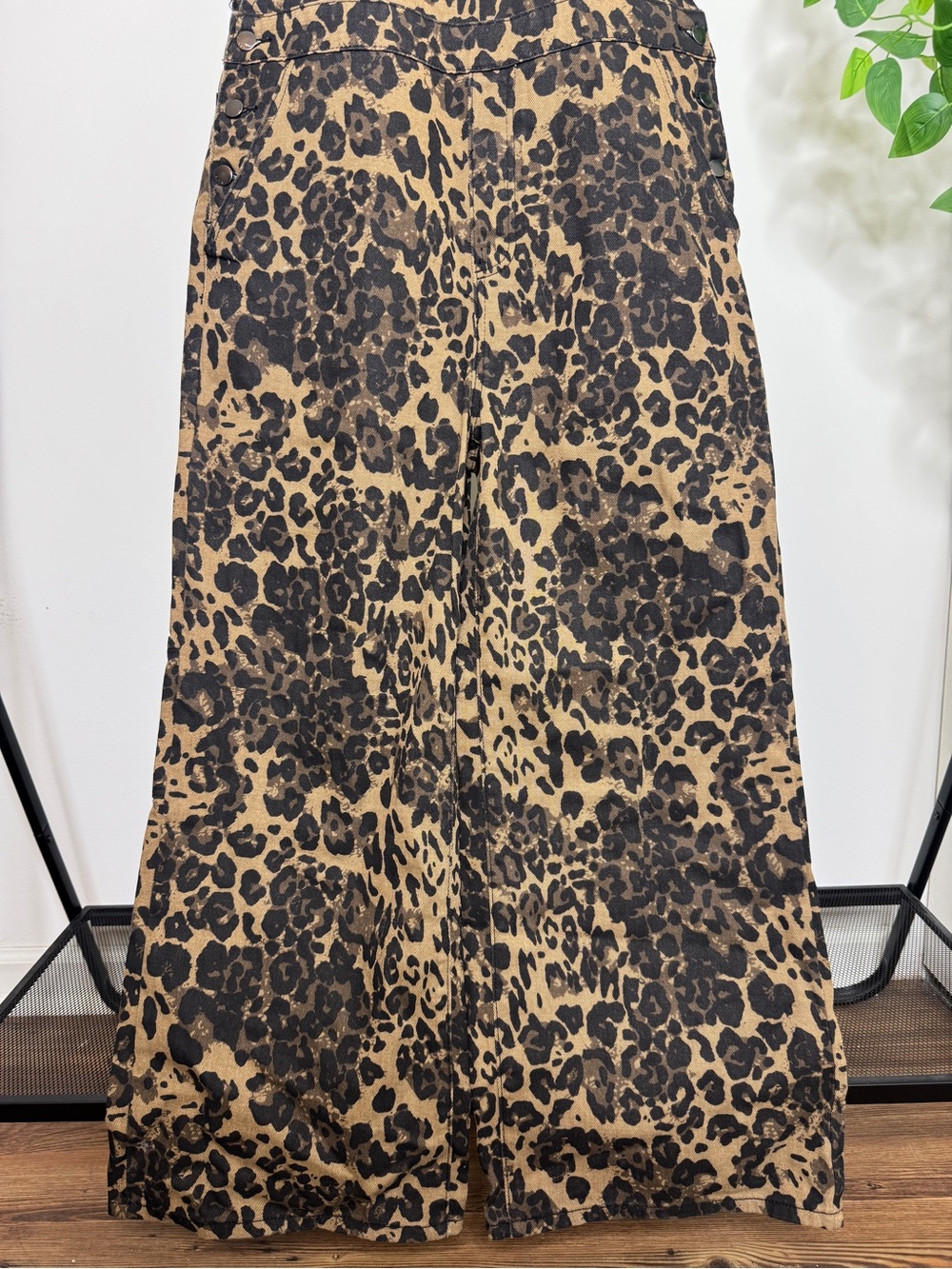 Cider Denim Leopard Wide Leg Oversized Overalls Jumpsuit size L Large Viral - Picture 5 of 12